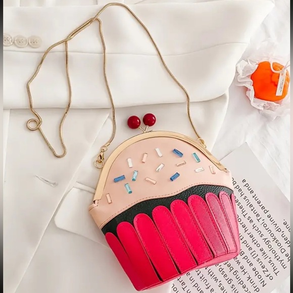 Cupcake Fashion Crossbody Bag - Picture 4 of 6